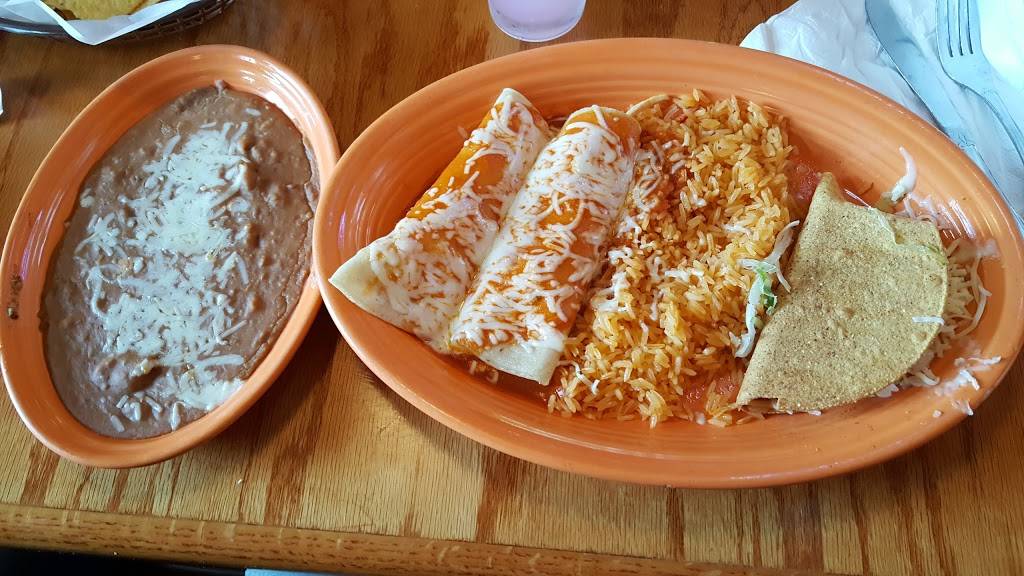 El Azteca Mexican Restaurant | restaurant | 3500 Vicksburg Ln N #500, Plymouth, MN 55447, USA | 7635501570 OR +1 763-550-1570