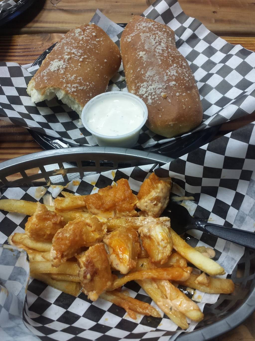 Legends Wings | restaurant | 2527 E Plaza Blvd, National City, CA 91950, USA | 6195121037 OR +1 619-512-1037