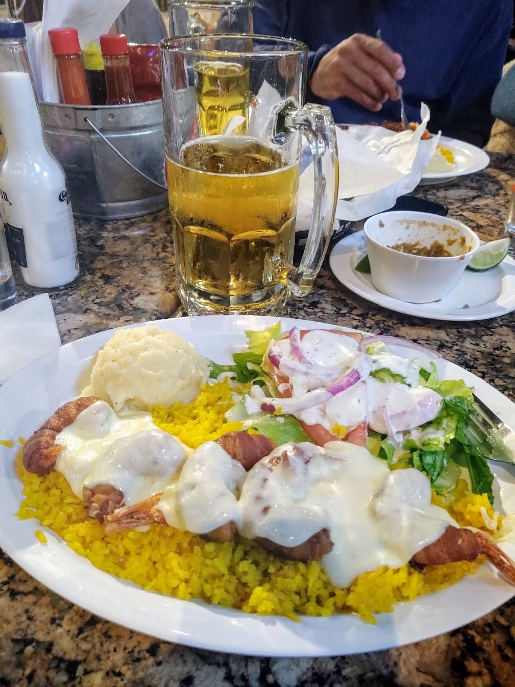 Los Colegas | restaurant | 12430 Edgemere Blvd Suite #205-207, El Paso, TX 79938, USA | 9152617316 OR +1 915-261-7316