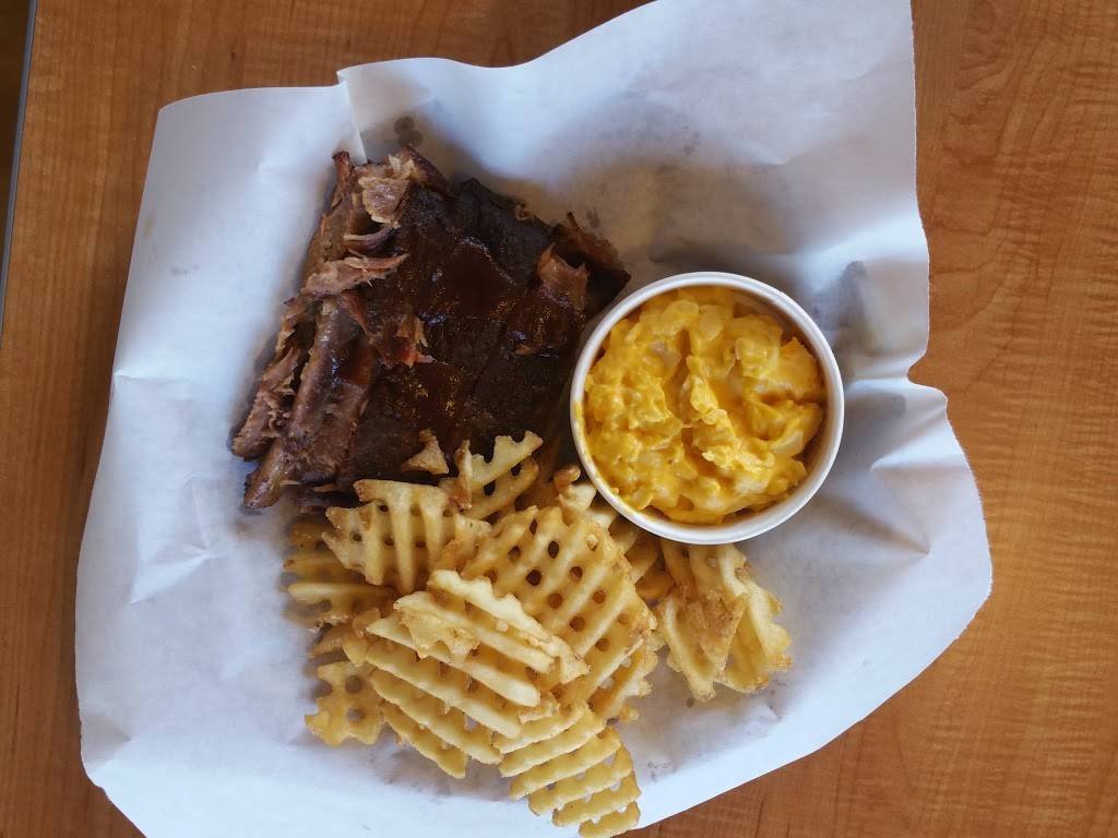 Dickeys Barbecue Pit | restaurant | 2131 Hog Mountain Rd, Watkinsville, GA 30677, USA | 7067051326 OR +1 706-705-1326
