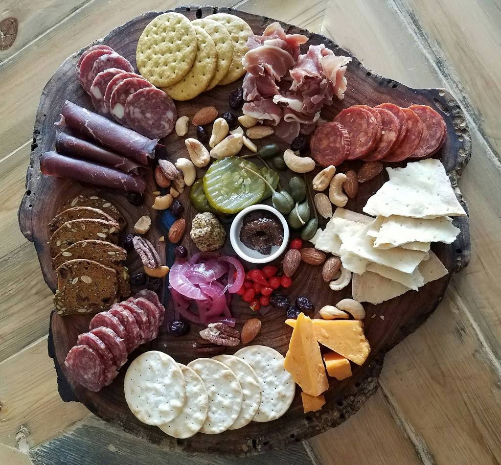 Künstler Brewing | restaurant | 302 E Lachapelle, San Antonio, TX 78204, USA | 2106884519 OR +1 210-688-4519