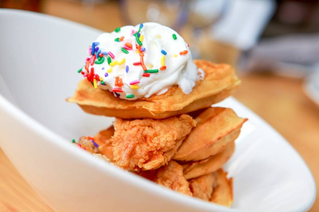 220 Merrill | restaurant | 220 E Merrill St, Birmingham, MI 48009, USA | 2486462220 OR +1 248-646-2220