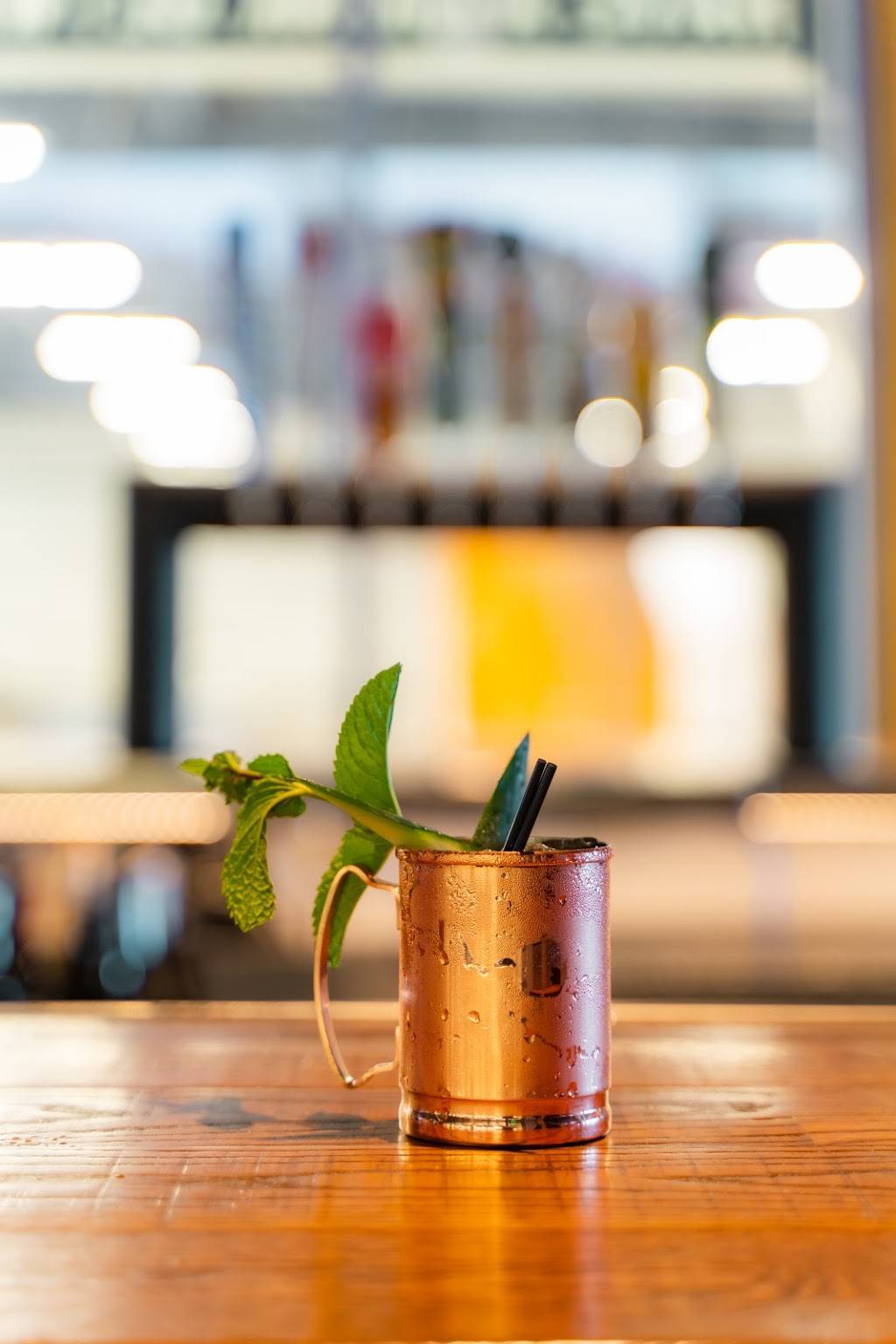 Between the Rinks | restaurant | 888 Ridge Valley, Irvine, CA 92618, USA | 9497741621 OR +1 949-774-1621