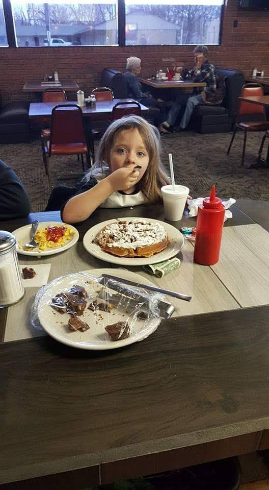 Kellys Family Diner | restaurant | 2131 S Broadway, Wichita, KS 67211, USA | 3169789255 OR +1 316-978-9255