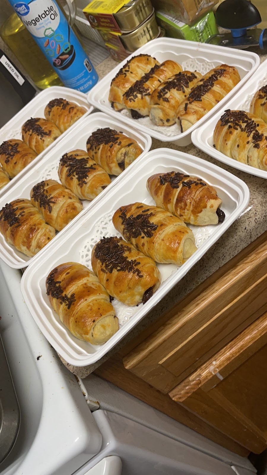 waroong_Id | restaurant | 2730 Timberly Dr apt 1B, Indianapolis, IN 46220, USA | 8453094563 OR +1 845-309-4563