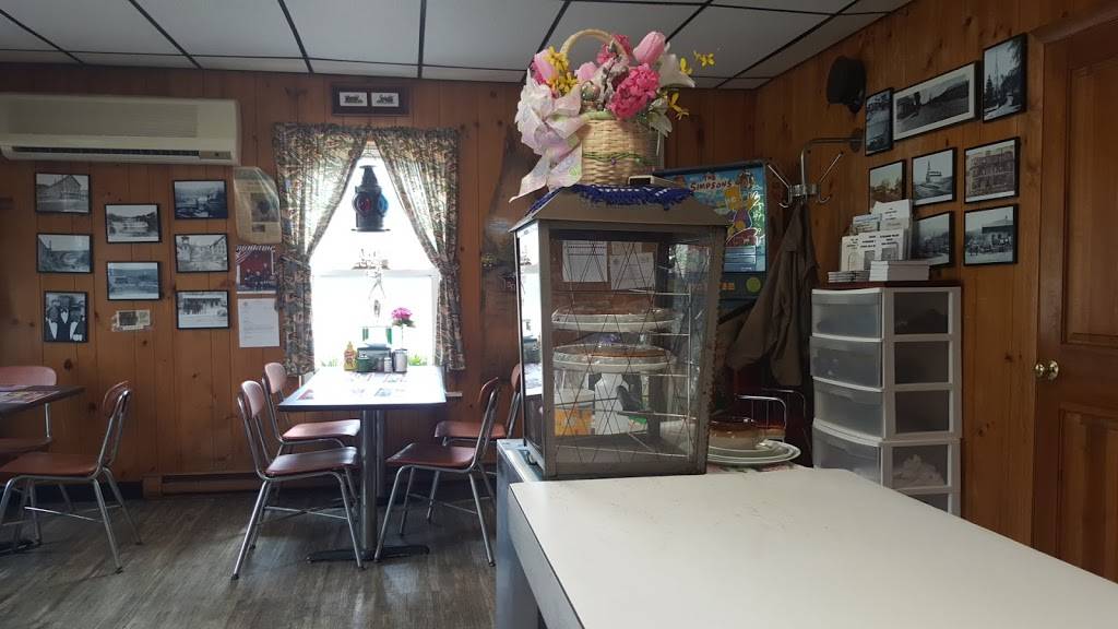 The Whistle Stop Restaurant | restaurant | 248 Main St, Gilbertville, MA 01031, USA | 4134778888 OR +1 413-477-8888