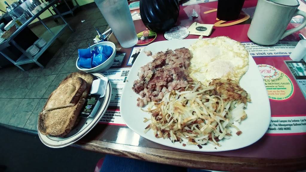 Bobbies Cafe | cafe | 15472 N 99th Ave ste 5, Sun City, AZ 85351, USA | 6239727338 OR +1 623-972-7338