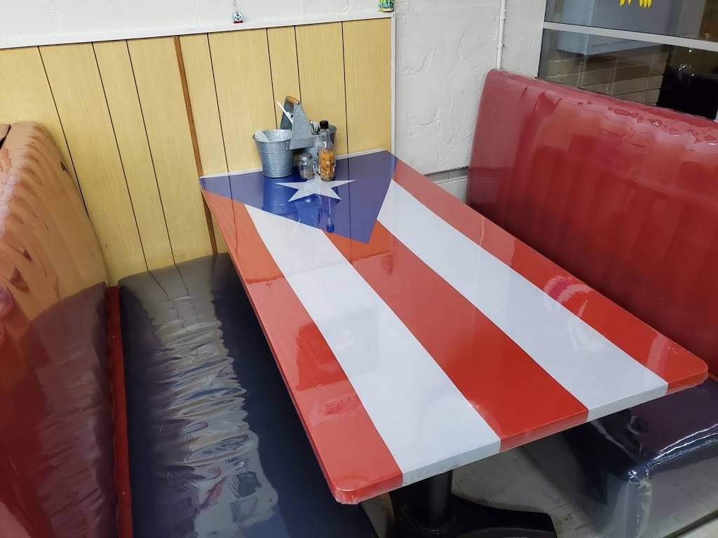 Yami’s Puerto Rican Cuisine | restaurant | 2234 Green Bay Rd, North Chicago, IL 60064, USA | 2242802241 OR +1 224-280-2241