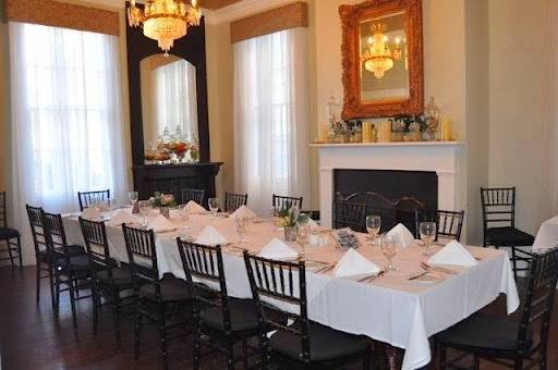 City Club of Wilmington | restaurant | 23 S 2nd St, Wilmington, NC 28401, USA | 9103431880 OR +1 910-343-1880