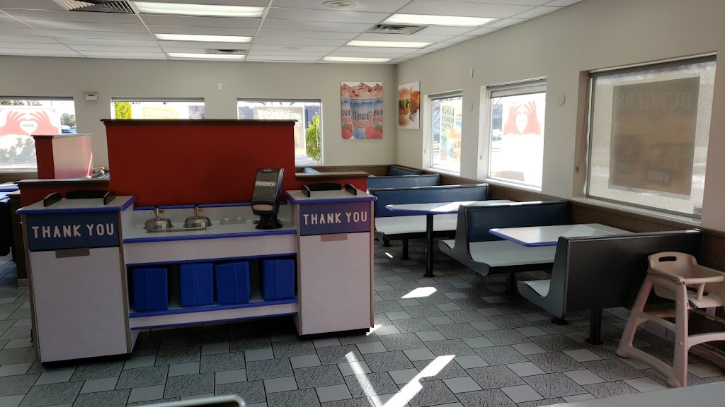 Arctic Circle | meal takeaway | 1680 Red Cliffs Dr, St. George, UT 84790, USA | 4356520500 OR +1 435-652-0500