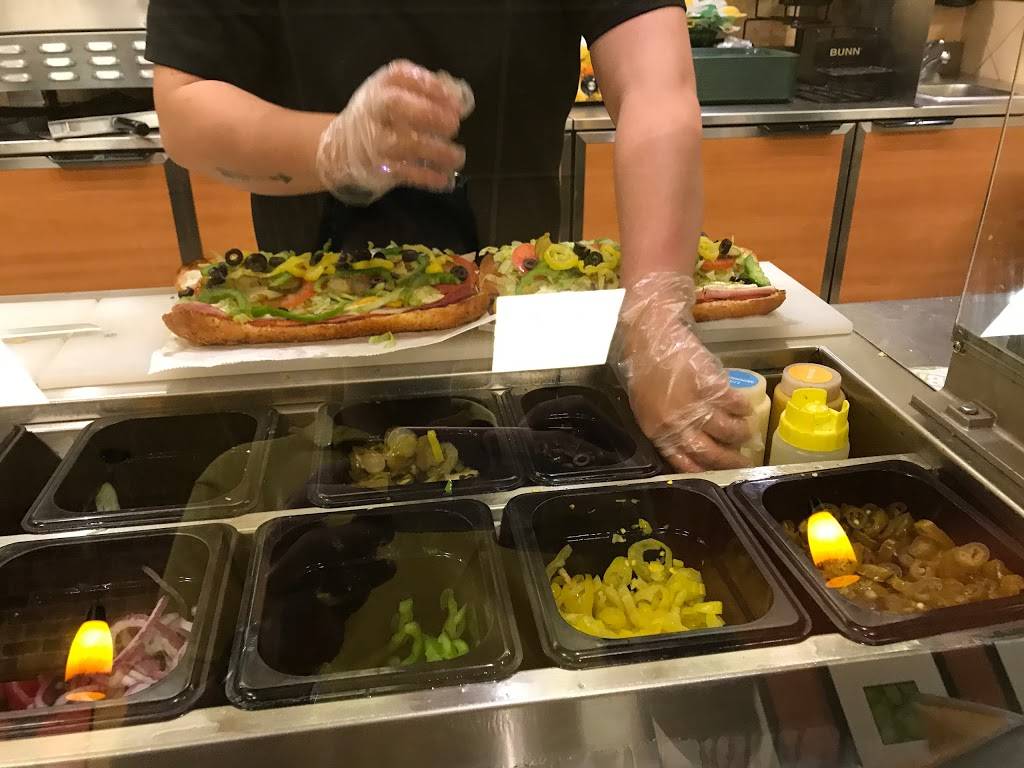 Subway | meal takeaway | 1978 Stockton Blvd, Sacramento, CA 95816, USA | 9163890788 OR +1 916-389-0788