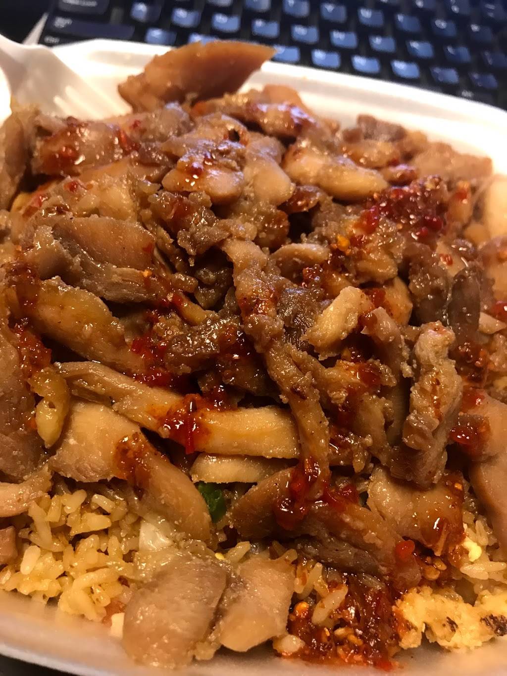 Vics Food To Go | restaurant | 12527 Victory Blvd, North Hollywood, CA 91606, USA | 8187632252 OR +1 818-763-2252