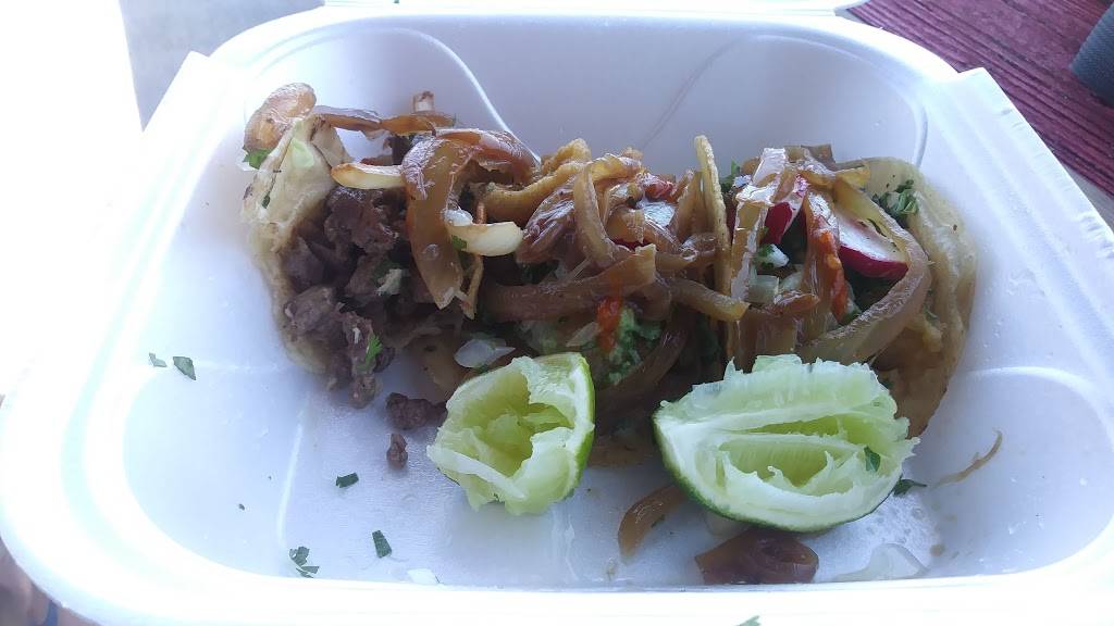 Tacos dos potrillos | restaurant | 20651 US-441, Mt Dora, FL 32757, USA | 6307880106 OR +1 630-788-0106