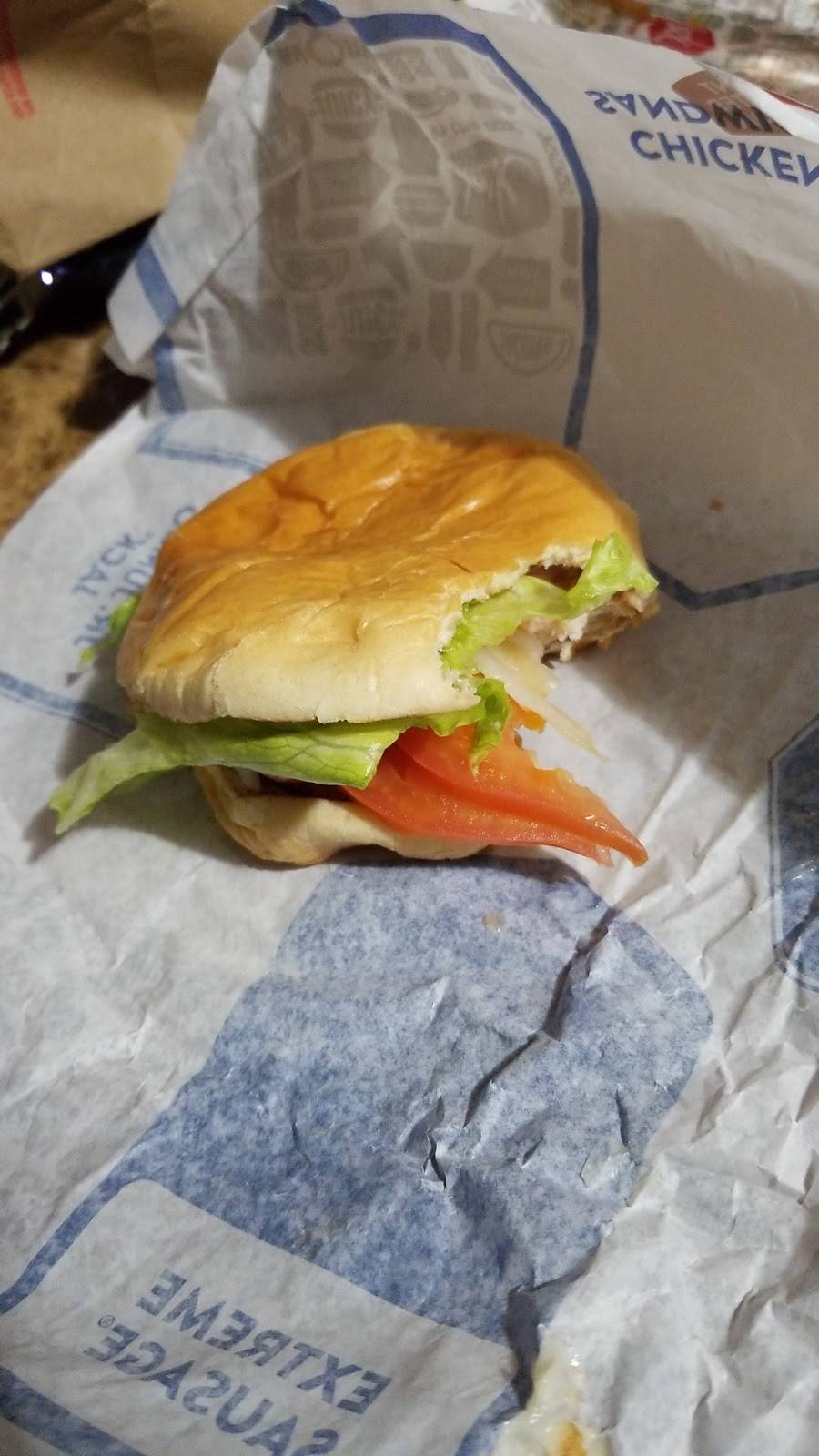 Jack in the Box | restaurant | 1141 W Highland Ave, San Bernardino, CA 92405, USA | 9098836577 OR +1 909-883-6577