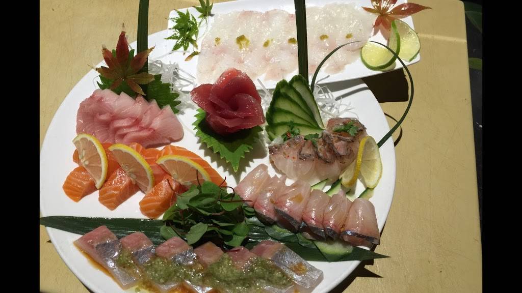 Chinatown Westlake | restaurant | 2712 Bee Caves Rd, Austin, TX 78746, USA | 5123286588 OR +1 512-328-6588