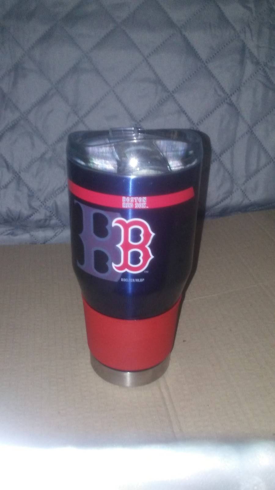 Claudios Cafe | restaurant | 1708 Acushnet Ave, New Bedford, MA 02746, USA | 5089961006 OR +1 508-996-1006