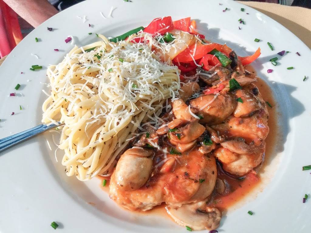 Cafe Piccolo | restaurant | 3222 E Broadway, Long Beach, CA 90803, USA | 5624381316 OR +1 562-438-1316