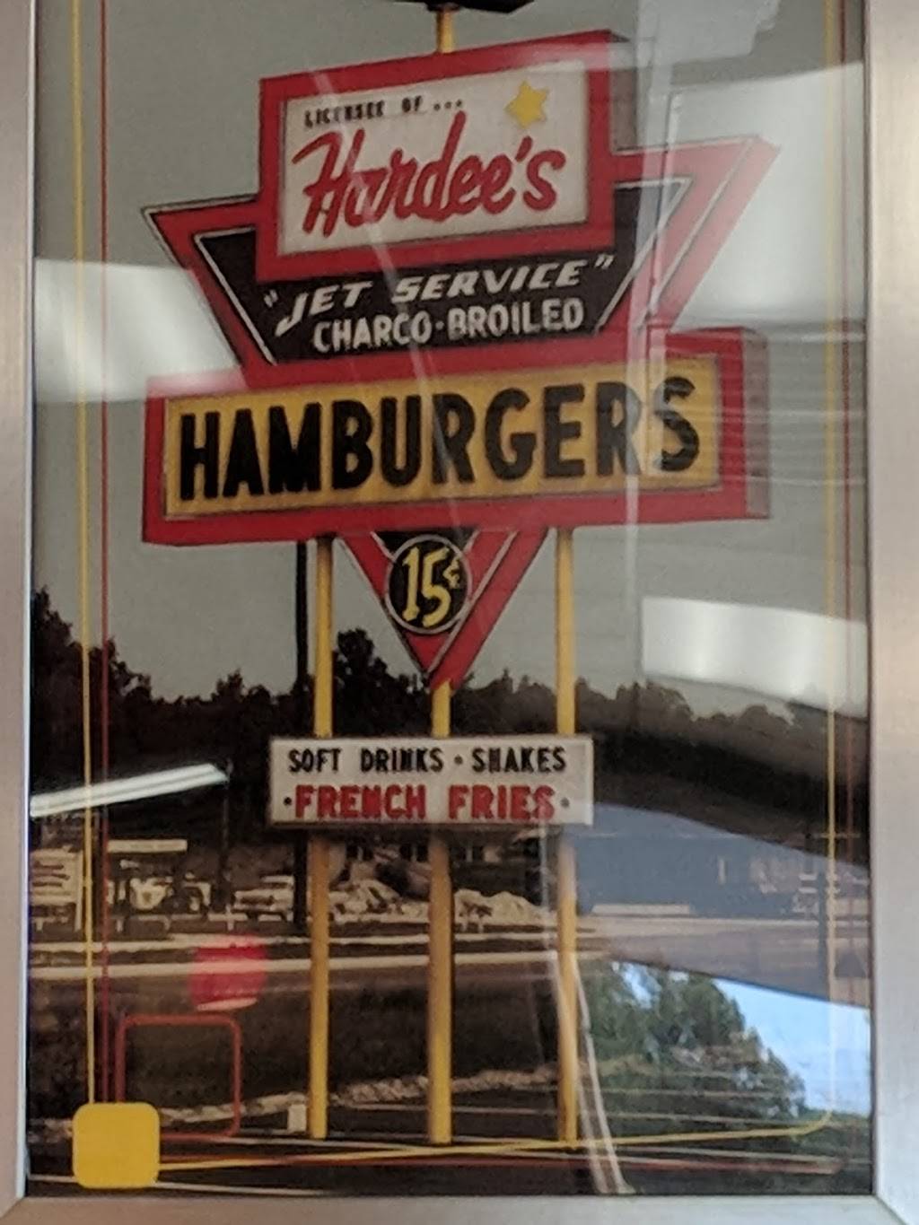 Hardees | restaurant | 100 Chevy Dr, Fountain Inn, SC 29644, USA | 8648625378 OR +1 864-862-5378