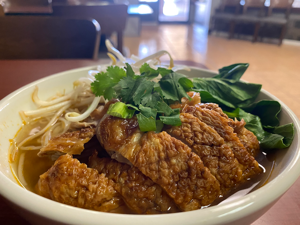 Rooster Thai Sushi | restaurant | 10730 US-19 Suite 15, Port Richey, FL 34668, USA | 7272339003 OR +1 727-233-9003