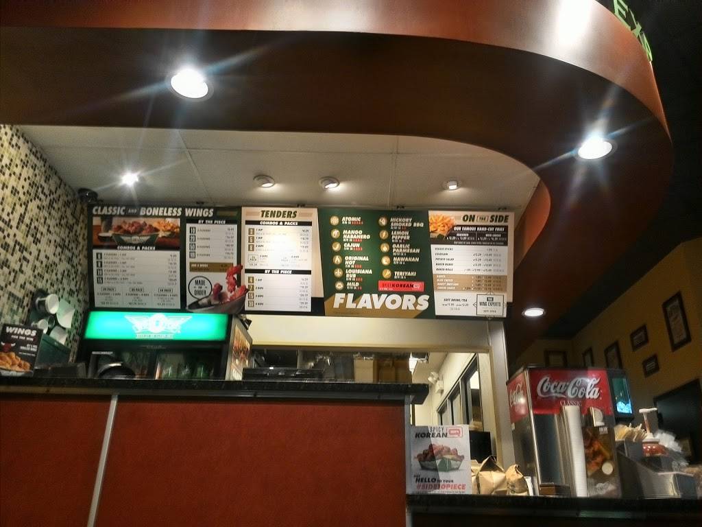 Wingstop | restaurant | 4428 S Pulaski Rd, Chicago, IL 60632, USA | 7738474747 OR +1 773-847-4747