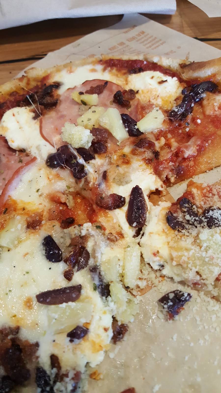 Blaze Pizza | meal takeaway | 715 Betteravia Rd, Santa Maria, CA 93454, USA | 8059041037 OR +1 805-904-1037