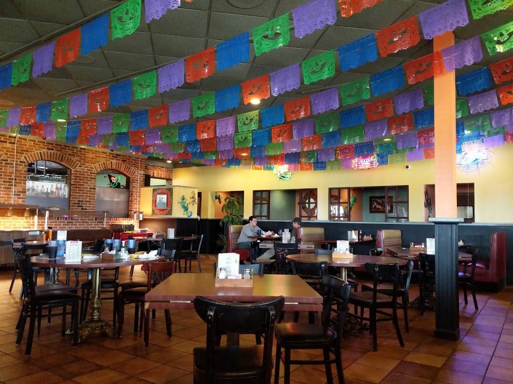 Zapatas Mexican Restaurant | restaurant | 4660 N Illinois St, Fairview Heights, IL 62208, USA | 6182775474 OR +1 618-277-5474