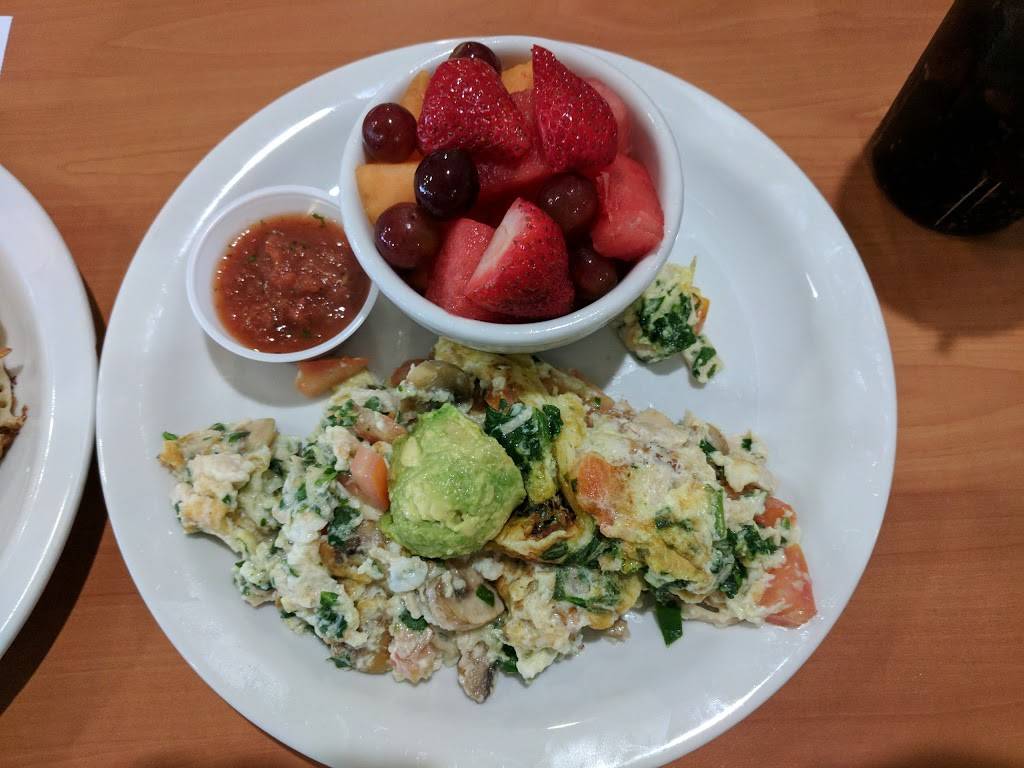 Clarkies Diner | restaurant | 13661 Calimesa Blvd, Yucaipa, CA 92399, USA | 9097953500 OR +1 909-795-3500