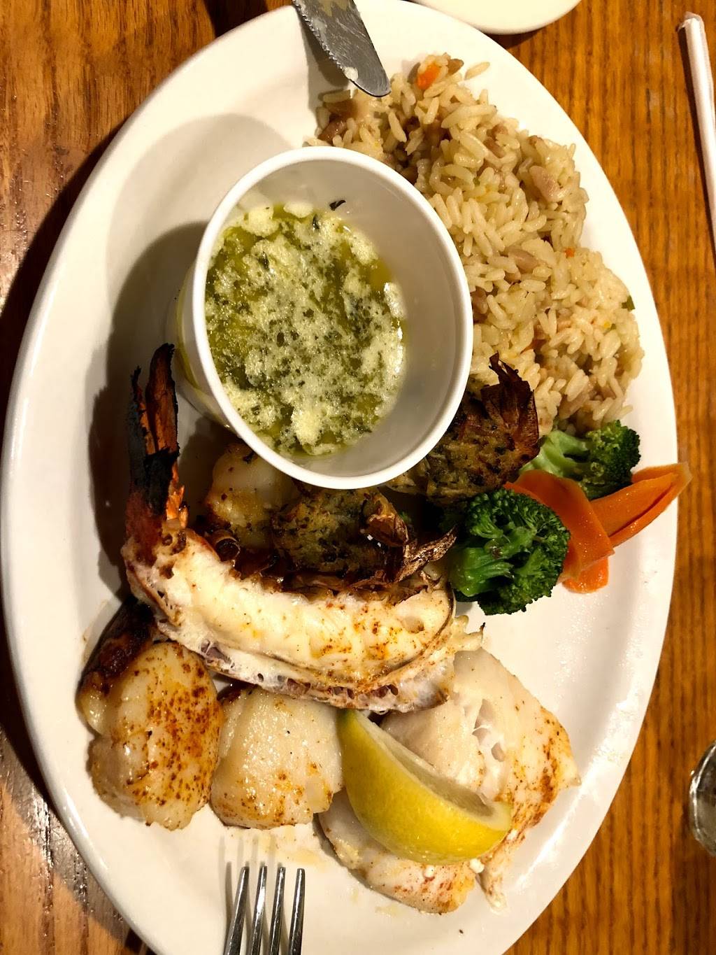 Barnacle Bills Seafood | restaurant | 5050 N Tamiami Trail, Sarasota, FL 34234, USA | 9413557700 OR +1 941-355-7700