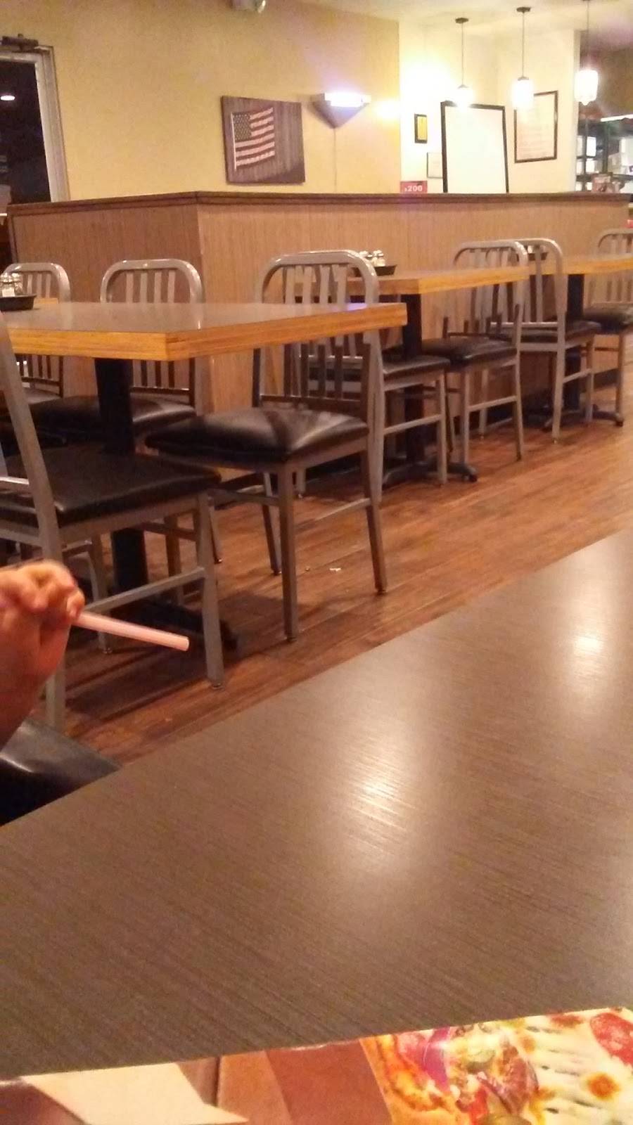 Pizza Hut | meal takeaway | 405 A Peacock St, Ahoskie, NC 27910, USA | 2523326000 OR +1 252-332-6000