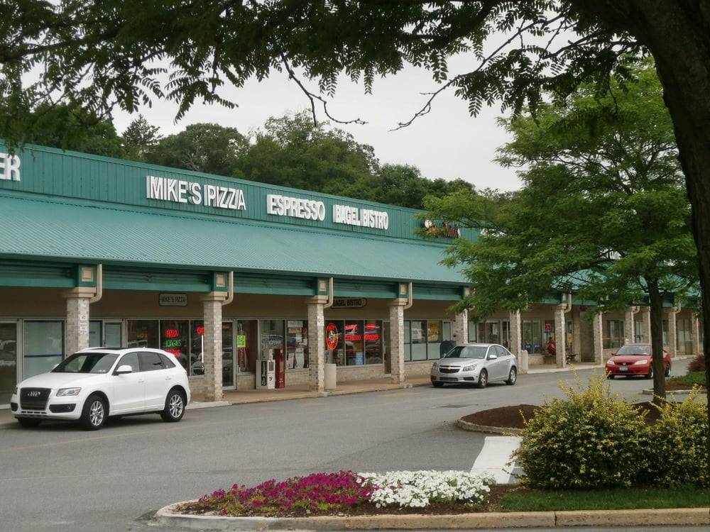 Bagel Bistro | bakery | 1502 West Chester Pike, West Chester, PA 19382, USA | 6106968000 OR +1 610-696-8000