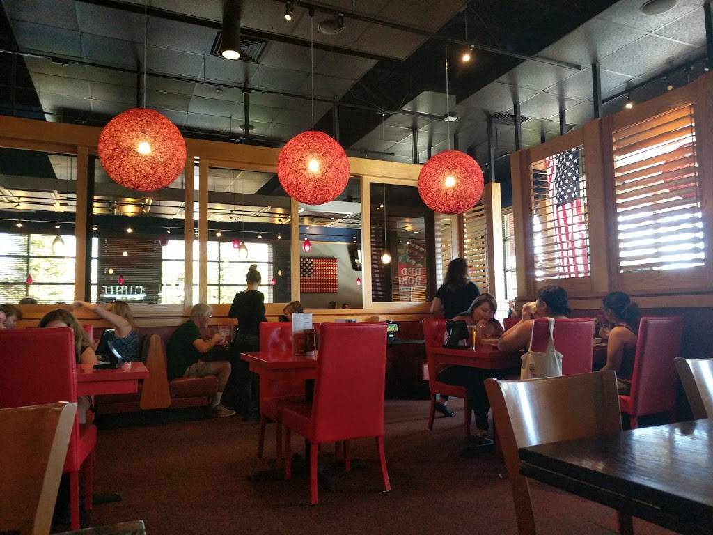 Red Robin Gourmet Burgers and Brews | restaurant | 751 E Joiner Pkwy, Lincoln, CA 95648, USA | 9164346791 OR +1 916-434-6791