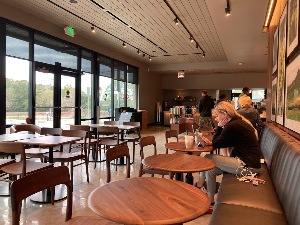 Starbucks | cafe | 622 Hugh Adams Rd, Defuniak Springs, FL 32435, USA | 8509202293 OR +1 850-920-2293