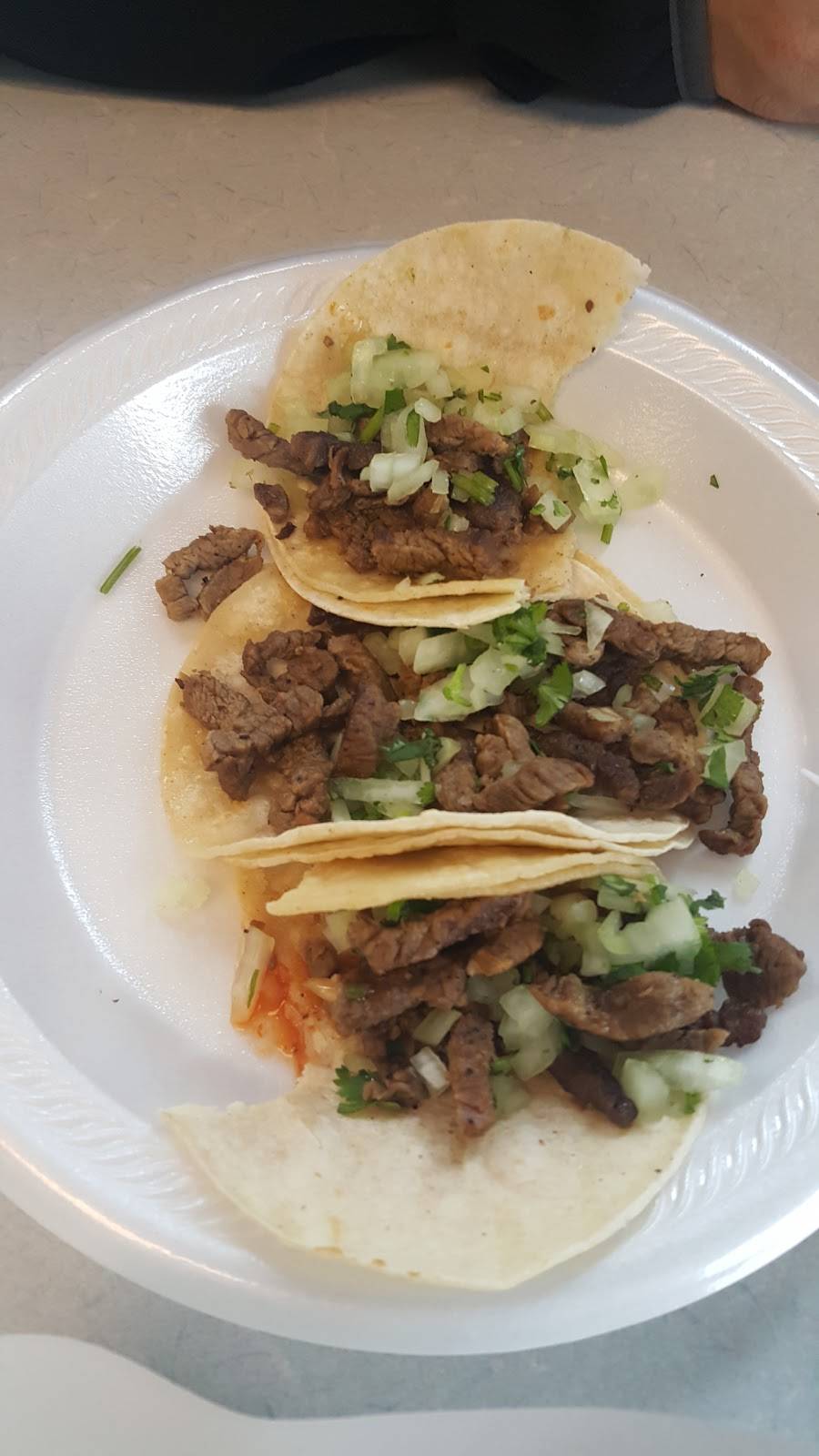 Tatas Burritos | restaurant | 1356 N Lincoln Ave, Loveland, CO 80537, USA | 9706632300 OR +1 970-663-2300