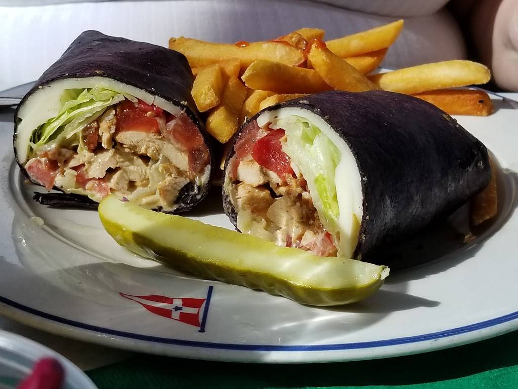 Front Street Station | restaurant | 212 Front St, Greenport, NY 11944, USA | 6313332050 OR +1 631-333-2050