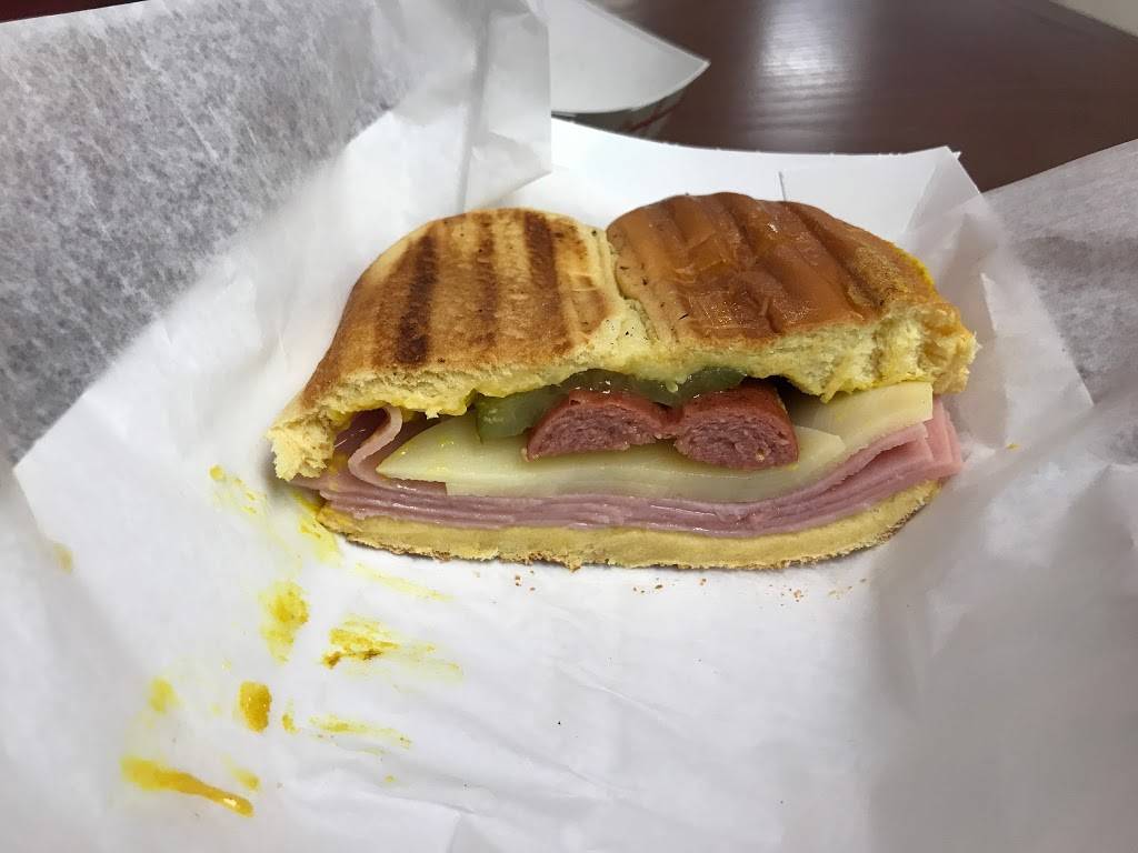 Daddy Dawgs | restaurant | 3101 FL-580, Safety Harbor, FL 34695, USA | 7272233239 OR +1 727-223-3239