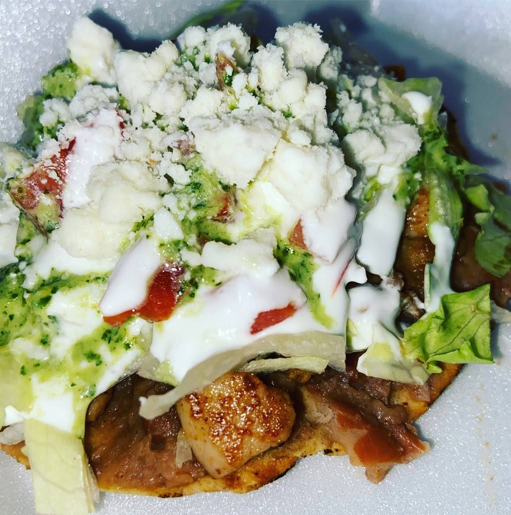 Houston Made Burgers & More | restaurant | 13701 Cullen Blvd, Houston, TX 77047, USA | 8325605669 OR +1 832-560-5669