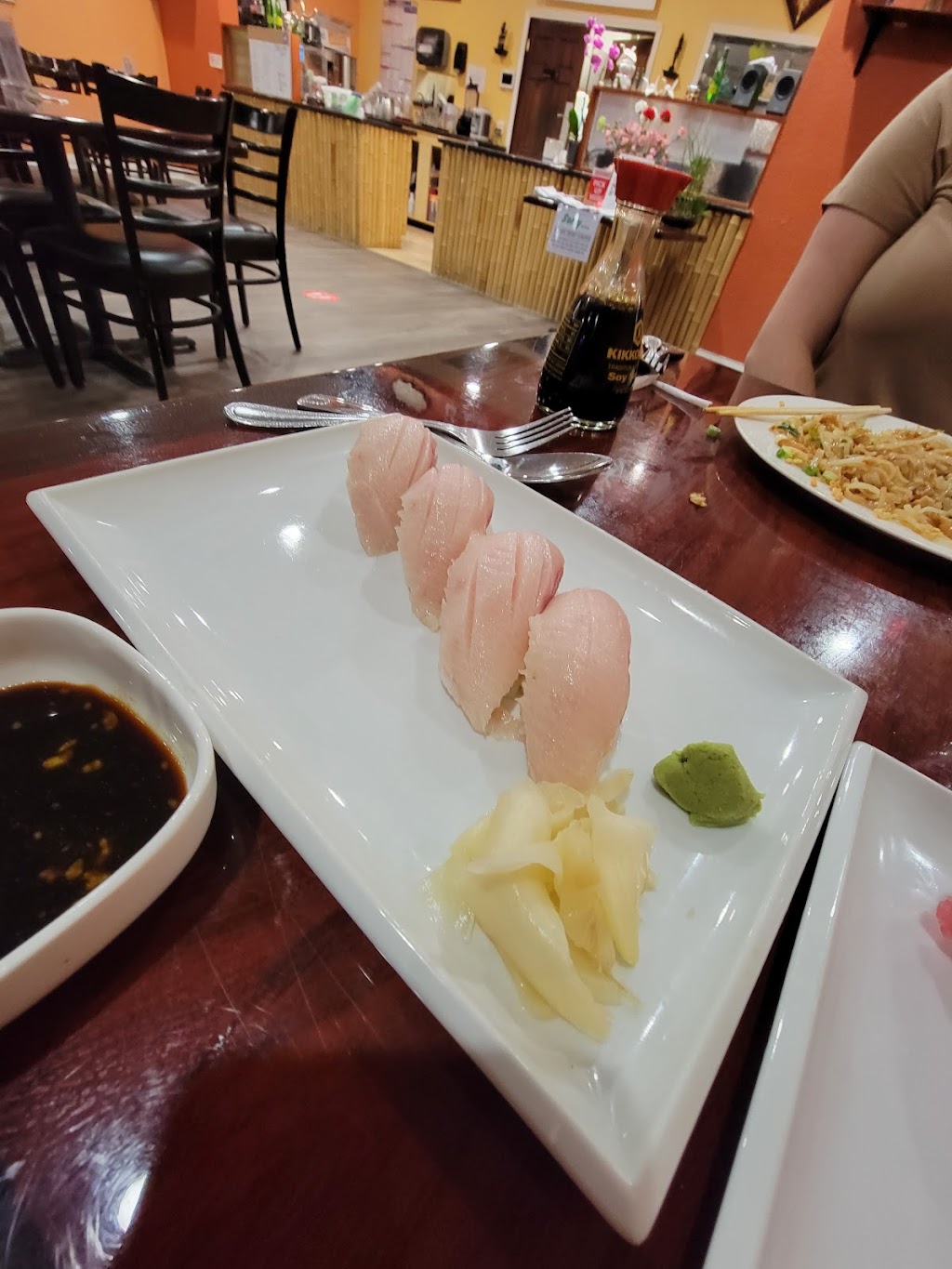 Angkor Bistro | restaurant | 3111 TPC Pkwy, San Antonio, TX 78259, USA | 2103525061 OR +1 210-352-5061