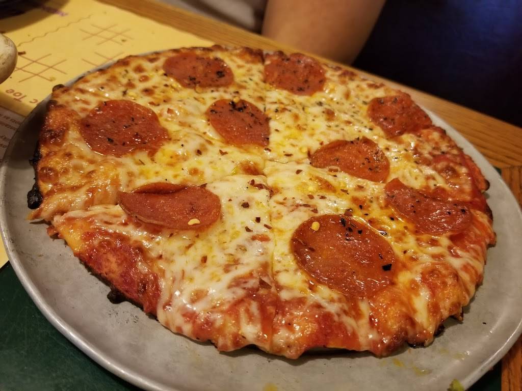 Pizza Hut | restaurant | 420 N 4th St Suite F, Chillicothe, IL 61523, USA | 3092745780 OR +1 309-274-5780