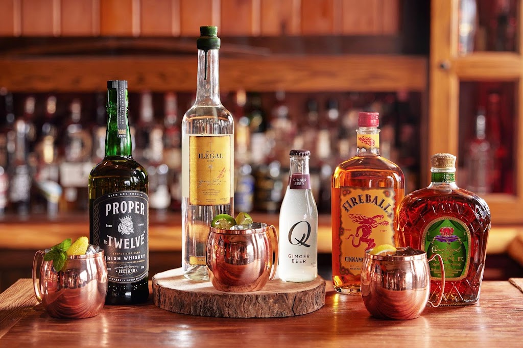 Twin Peaks | restaurant | 500 Camp Jordan Pkwy, East Ridge, TN 37412, USA | 4237717068 OR +1 423-771-7068