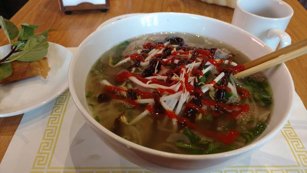 Pho Hat Ngo | restaurant | 22641 Lake Forest Dr, Lake Forest, CA 92630, USA | 9497075625 OR +1 949-707-5625