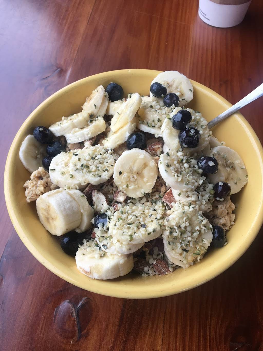 Backyard Bowls | restaurant | 3849 State St, Santa Barbara, CA 93105, USA | 8055690011 OR +1 805-569-0011