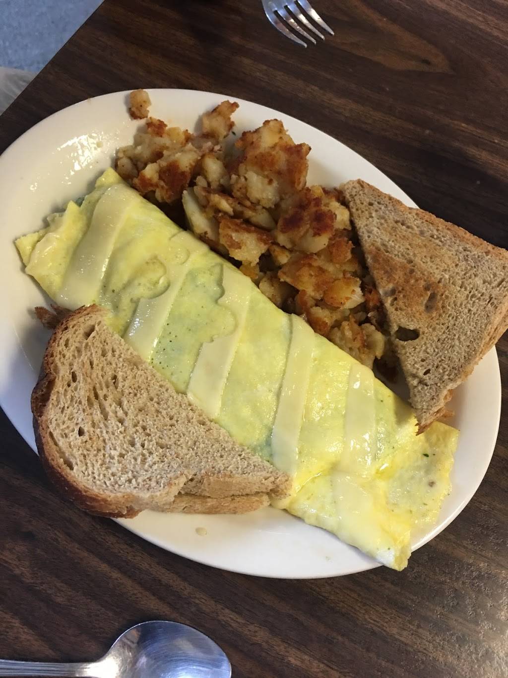 The Hartwick Restaurant | restaurant | 3496 NY-205, Hartwick, NY 13348, USA | 6072933043 OR +1 607-293-3043