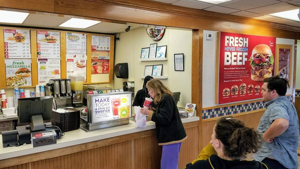 Wendys | restaurant | 2668 Windy Hill Rd SE, Marietta, GA 30067, USA | 7709849766 OR +1 770-984-9766