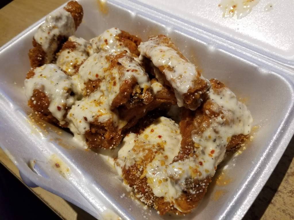 Wow Wing House | restaurant | 115-875 Milner Ave, Scarborough, ON M1B 5N6, Canada | 4162822221 OR +1 416-282-2221