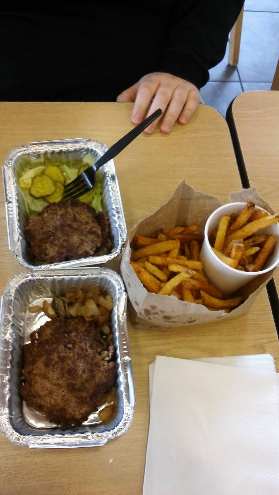 Five Guys | meal takeaway | 4105 Chesapeake Square Blvd, Chesapeake, VA 23321, USA | 7574050450 OR +1 757-405-0450