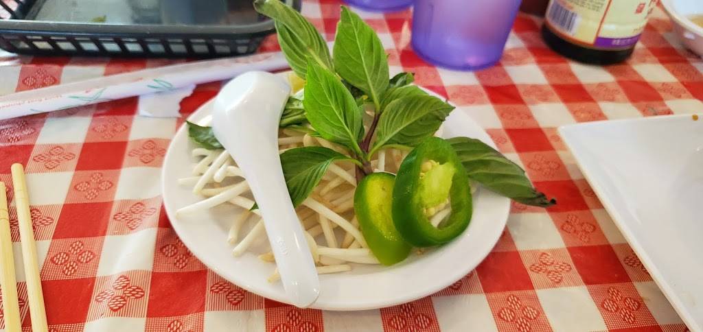 Pho Saigon Vietnamese Noodle & Grill | restaurant | 1313 W 7th St, Joplin, MO 64801, USA | 4176279966 OR +1 417-627-9966