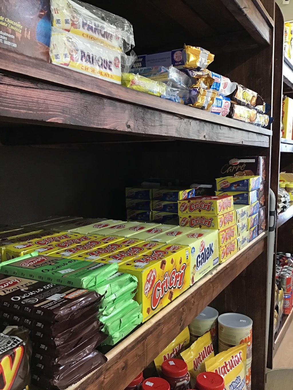 Naiboa Latin Store | restaurant | 3349 N Clark St, Chicago, IL 60657, USA | 7736977043 OR +1 773-697-7043