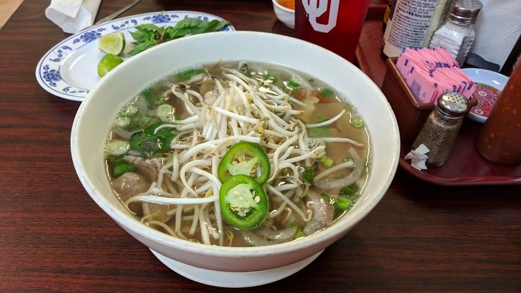 Pho B&B Vietnamese Cuisine | restaurant | 1908 S Air Depot Blvd, Midwest City, OK 73110, USA | 4055822500 OR +1 405-582-2500