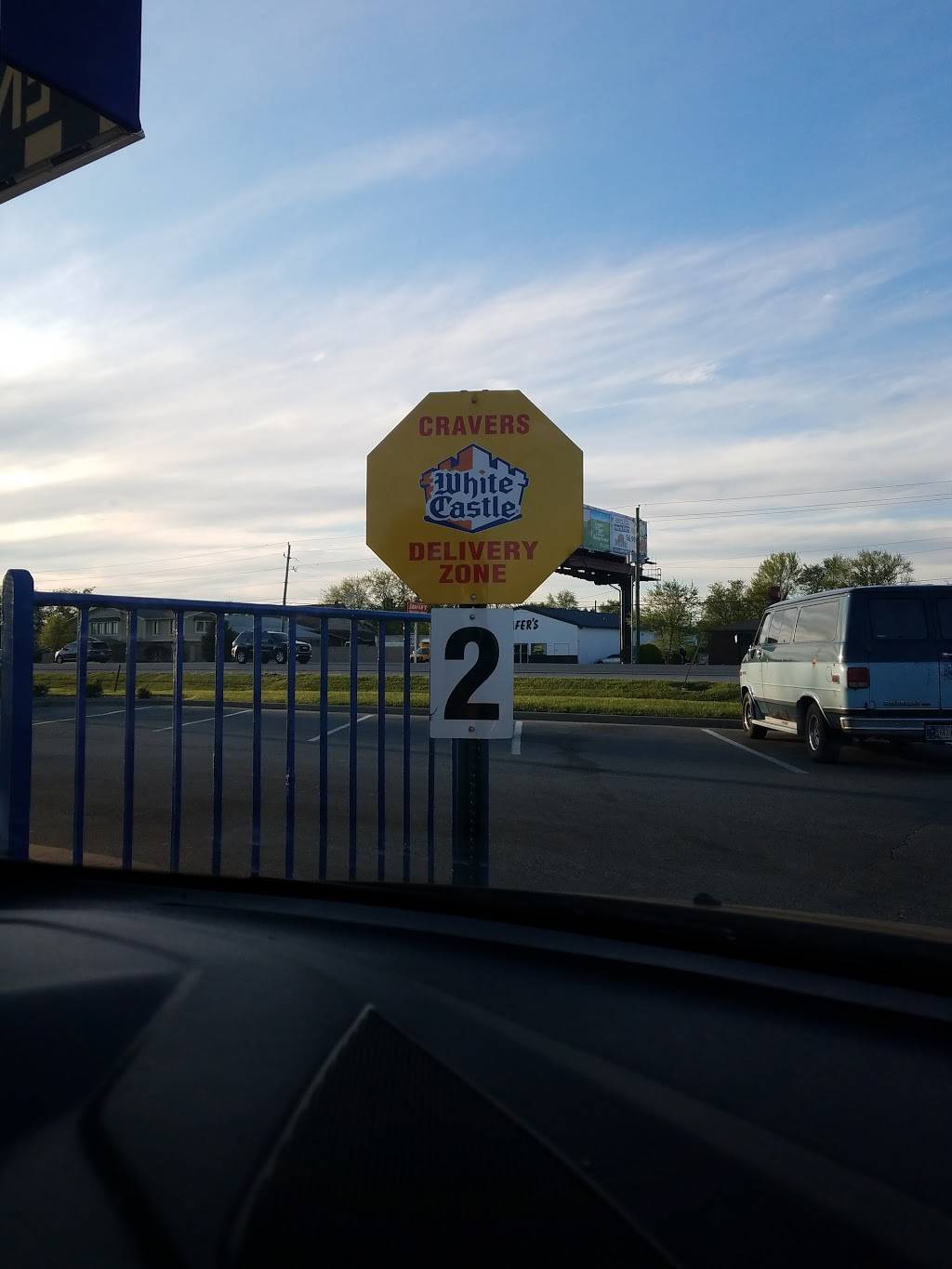 White Castle | restaurant | 10705 E US Hwy 36, Avon, IN 46123, USA | 3172717637 OR +1 317-271-7637