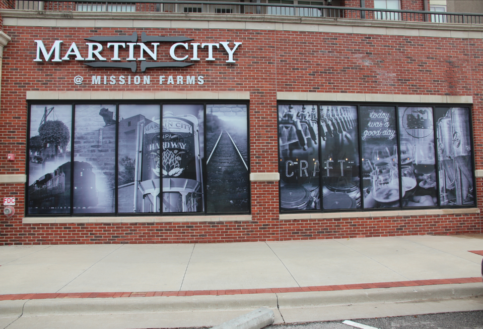 Martin City Brewing Company Pizza & Taproom - Mission Farms | restaurant | 4000 Indian Creek Pkwy, Overland Park, KS 66206, USA | 9133874344 OR +1 913-387-4344